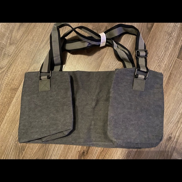 New Duffel Bag by Nautica - Picture 3 of 3